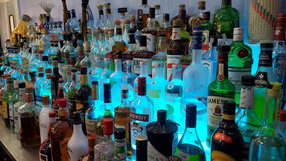 D'Lua Fusion Cuisine & Bar